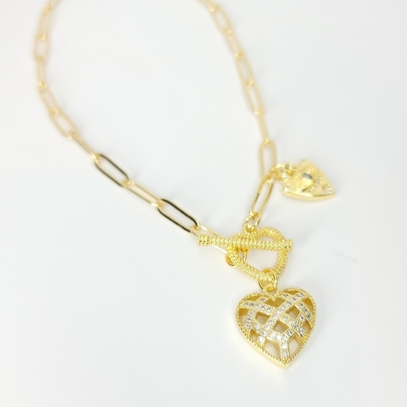 Gold Heart Pendent Necklaces